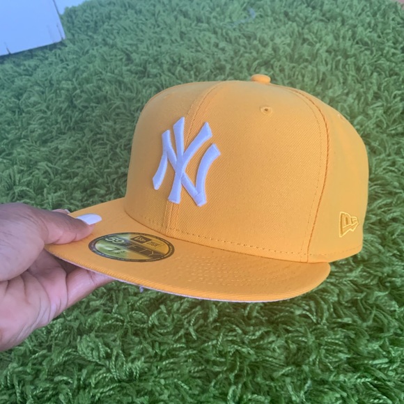Taxi Yellow New York Yankee Fitted 